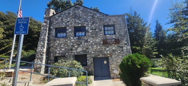 Photo of Oak Glen Schoolhouse Museum & Park