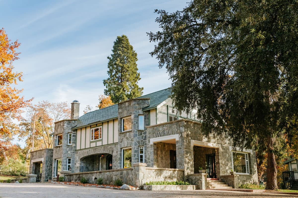 Stone Oak Manor
